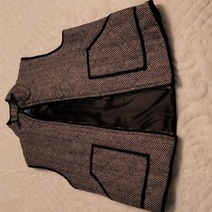 Small Buttons Black and White Patterned Vest